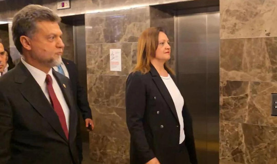 Burcu Köksal AK Parti Genel Merkezi'nde