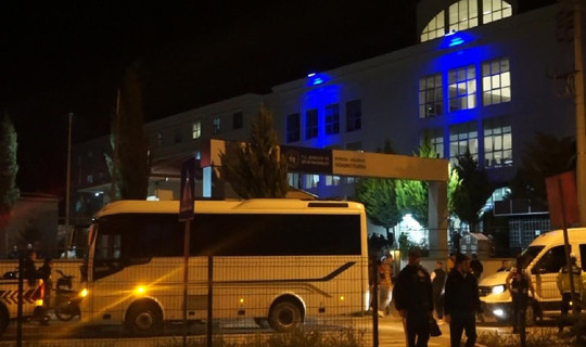 KYK Yurdunda Kimyasal Alarm: Bina Boşaltıldı, AFAD İnceleme Yaptı