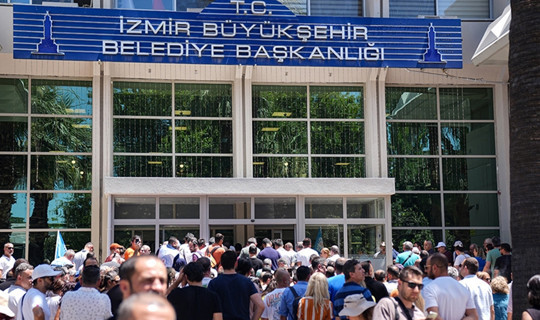 İzmir Büyükşehir'de İhale Operasyonu: Genel Müdür Dahil 3 Gözaltı
