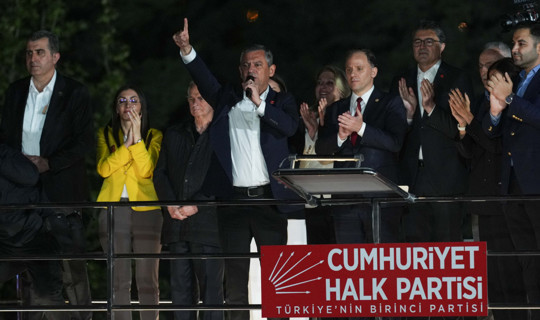 Özgür Özel'den Üst Üste Çağrılar! Vekiller ve PM ile Görüşecek
