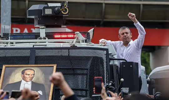Özgür Özel'in Mitingi İçin İptal Başvurusu Mu Yapıldı? CHP’den Açıklama Geldi