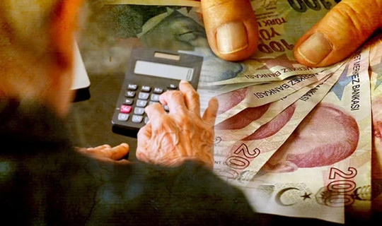 Emekliye ne Kadar Zam Yapılacak? Cuma Günü için Nefesler Tutuldu