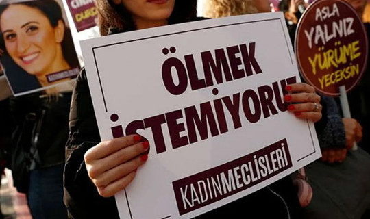 Boşanma Aşamasındaki Eşini Öldürmek İsterken Kendini Öldürdü