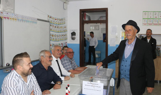 3 İlde Seçim Vakti: Vatandaşlar Sandık Başında