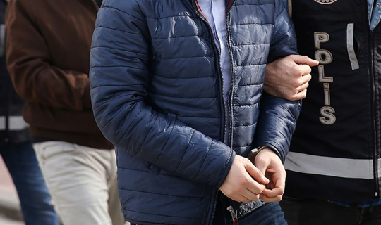 Altı İlde 'Sahte Başkan' Tuzağı: Üç Kişi Tutuklandı