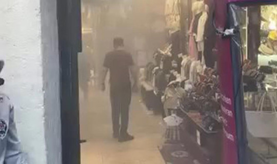 Kapalıçarşı'da Yangın Paniği, Çok Sayıda Ekip Sevk Edildi