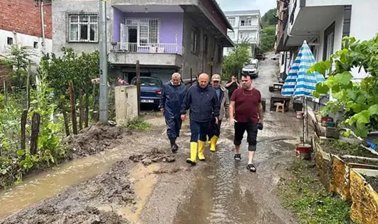 Ordu'yu Sağanak Vurdu: Ev ve İş Yerlerini Su Bastı
