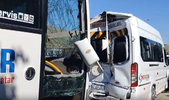 Kırşehir'de İşçi Servisleri Çarpıştı, Çok Sayıda Yaralı Var