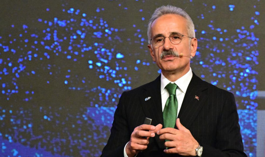 Bakan Uraloğlu'ndan Hürmüz Açıklaması, Geçen Gemi Sayısı Belli oldu