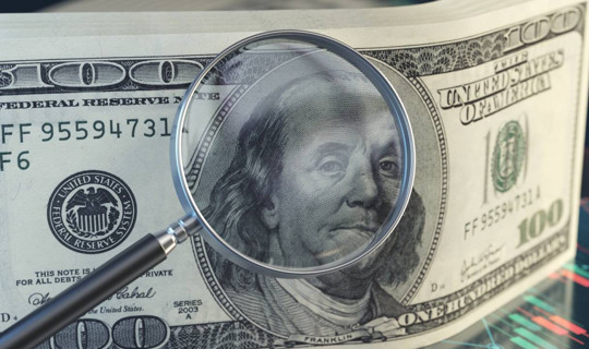 Döviz Piyasasında Son Tablo: Dolar Güçleniyor, Euro Yatay Seyrini Koruyor