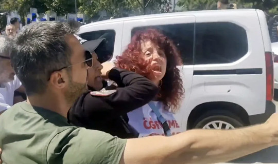 Bakanlık Önünde Öğretmenlere Müdahale, 49 Gözaltı