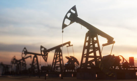 Enerji Koridorunda Tansiyon Zirvede: Brent Petrol 100 Dolar Eşiğini Aşarak Rekor Kırdı
