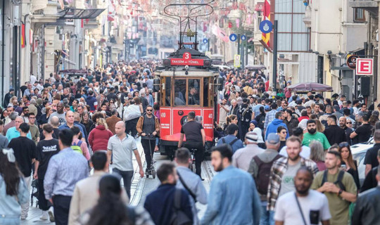 TÜİK Kritik Veriyi Açıkladı: İşsizlik Son 21,5 Yılın En Düşük Seviyesinde