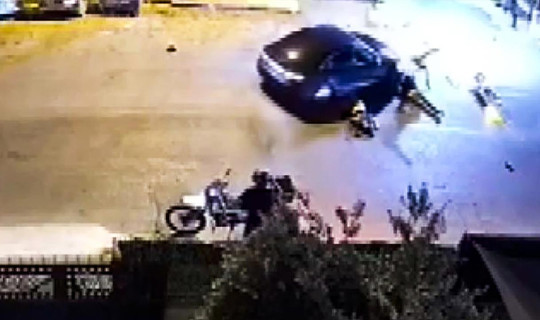 Mersin'de Dehşet Dolu Anlar: Önce Çarptı, Kaçarken Üstlerinden Geçti