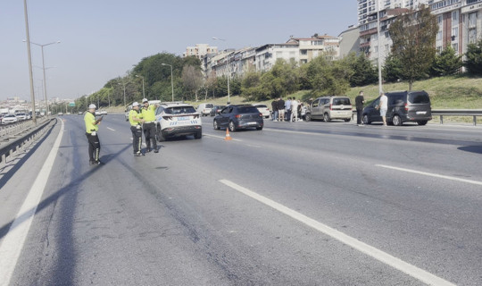 TEM Otoyolu'nda Ortalık Karıştı: 10 Araç Birbirine Girdi
