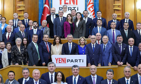 YENİ Parti’den Özgür Özel’e Tam Destek Açıklaması: 'Sımsıkı Arkasındayız'