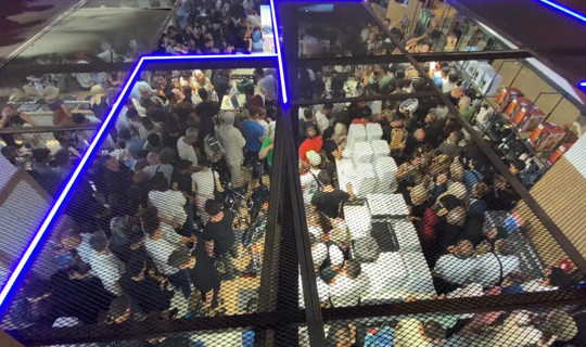 Diyarbakır'da İndirim İzdihamı