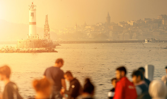 İstanbul’da Poyraz Duruyor, Nem Yüzde 70’e Çıkacak: Uzmanlar Gün Verdi, 2026’nın En Uzun ve En Yüksek Sıcak Hava Dalgası Geliyor