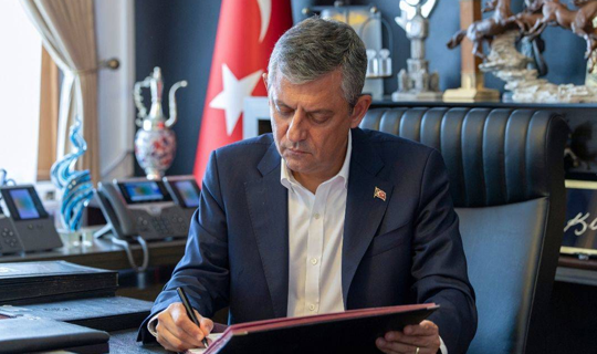 YENİ Parti'de 'Ekim' Hazırlığı: Vitrin Değişiyor, A Takımı Yenileniyor
