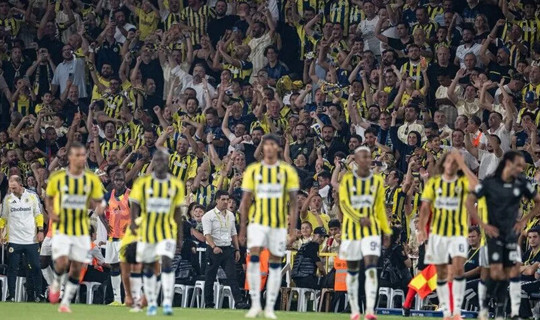 Stadyum Önünde 'Bilet Var' Diye Bağırıyorlardı: Fenerbahçe Maçlarında Karaborsa Vurgununa Hapis Talebi
