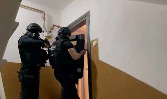 İstanbul’da IŞİD ve El Kaide Operasyonu: Yabancı Uyruklu 11 Şüpheli Yakalandı