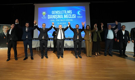 İstanbul’da Dengeleri Değiştiren Transfer: Ataşehir Meclisi'nde CHP’den AK Parti’ye Toplu Geçiş