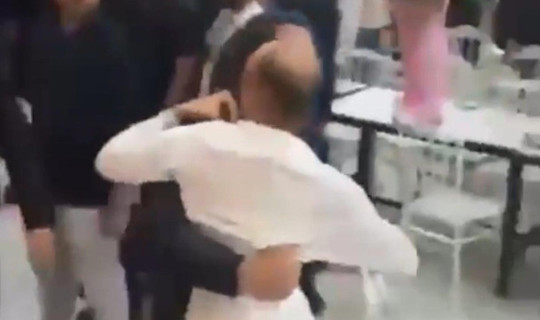 İzmir'deki Ön Seçimde Ortalık Karıştı! YENİ Partililer Birbirine Girdi
