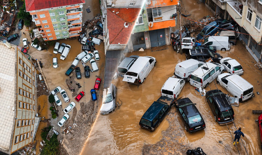 Sarıyer'de Sel Sonrası Korkunç Manzara: 55 Araç Üst Üste Yığıldı