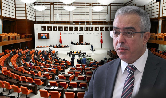 Uçum'dan Yeni Anayasa Çıkışı! 'İsterse, 600 Vekil Kabul Etsin, Referandumsuz Yürürlüğe Sokulamaz'