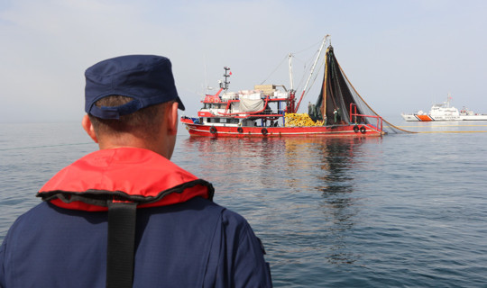 Karadeniz'de Sahil Güvenlik'ten 'Palamut' Denetimi! 7 Gün 24 Saat Gözleniyor