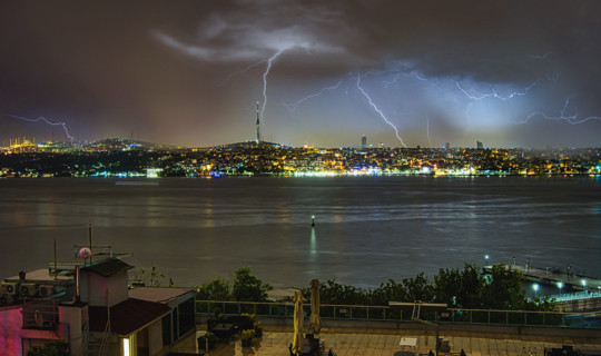 Meteoroloji Tarih Verdi, Sağanak Yağış Etkili Olacak! İstanbul, Ankara, Antalya ve İzmir...