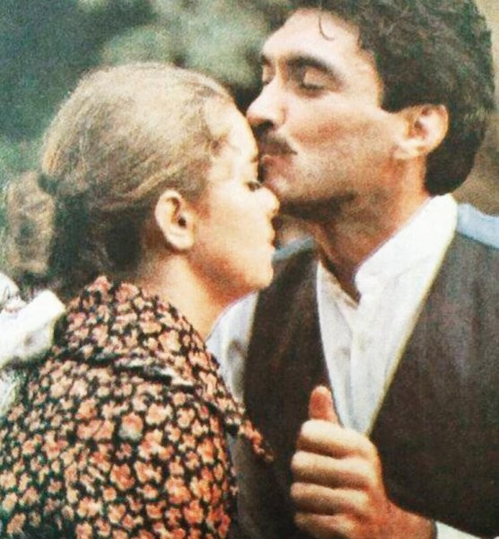 Şöhretin zirvesinde ekranlara ara verdi! Tarık Tarcan şimdi ne yapıyor? - Resim: 11