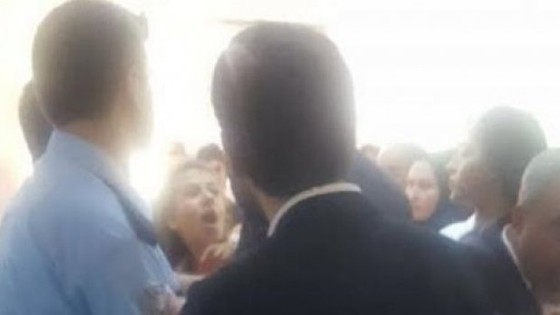 Kadıköy'de AKP'li milletvekili adayları sandık kuruluna saldırdı