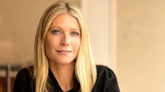 Ünlü oyuncu Gwyneth Paltrow, Vajina kokulu mum çıkardı