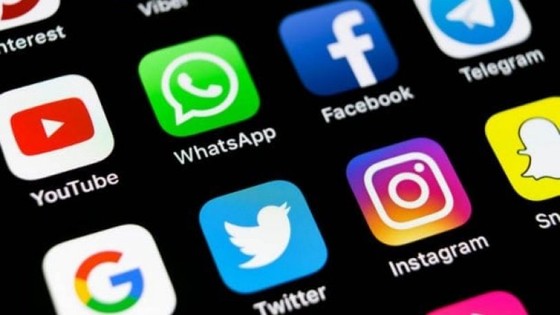 CHP'den CNN Türk'e bir darbe daha: Youtube ve Instagram hesaplarından da takipten çıkalım