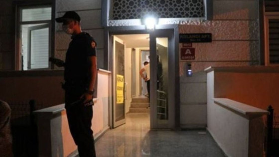 Yaşadığı apartta ölü bulundu