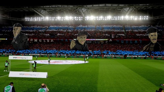 Trabzonspor'un Abdullah Avcı koreografisi olay oldu