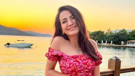 Sosyal medya fenomeni Ayşenur Parlak, hayatını kaybetti: Eşi, acı haberi böyle duyurdu