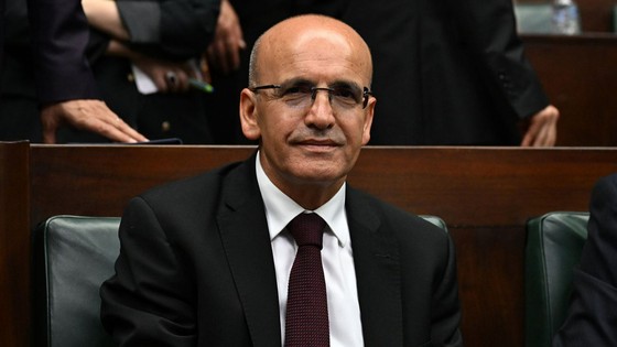Bakan Şimşek ‘imzalar atıldı’ diyerek duyurdu: '2018'den beri bir ilk...'