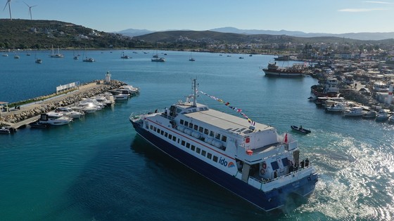 Seferihisar-Samos seferleri yoğun ilgiyle başladı