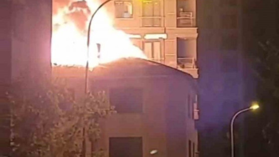 Kartal'da Metruk Bina Alev Alev Yandı
