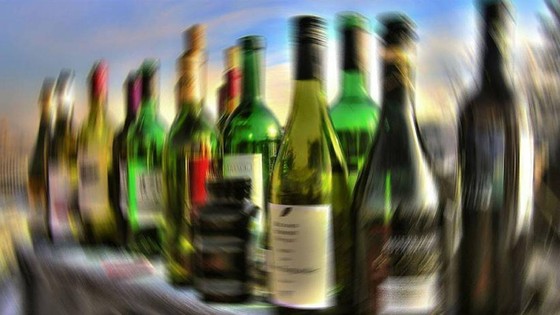 'Öldüren İçki'ye Son Darbe, Bir Kent Zehirlenmeden Hepsine El Konuldu