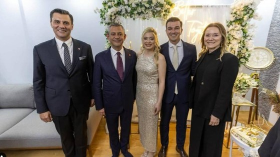 Özgür Özel Kız İstemeye Gitti, O Anlar Gündem Oldu