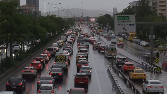 İstanbulluların Trafik Çilesi! Yoğunluk Yüzde 80'e Ulaştı