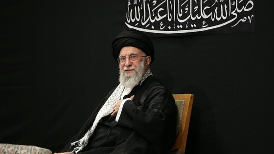 Hamaney Savaş Sonrası İlk Kez Orada Görüldü