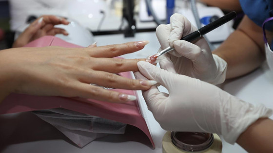 Ölüm Riski Parmaklarınızın Ucunda! Kalıcı Ojelerin Kanser Yaptığı Ortaya Çıktı