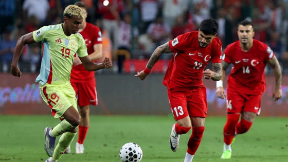 Türkiye-İspanya Maçında Sürpriz 11!