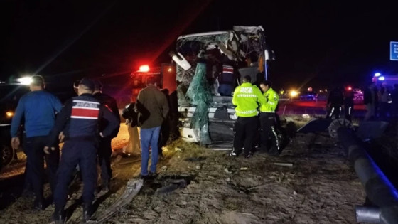 Denizli'de Feci Kaza! Minibüs ile Yolcu Otobüsü Çarpıştı