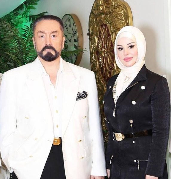 Adnan Oktar'ın müritleri hakkında çarpıcı bilgiler... - Resim: 38