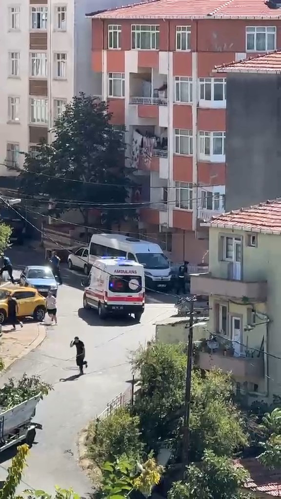 İstanbul'da Silahlı Kiracı Dehşeti! Ev Sahibi Çifti Katledip Avukatı Vurdu, Özel Harekat Operasyonuyla Yakalandı - Resim : 1